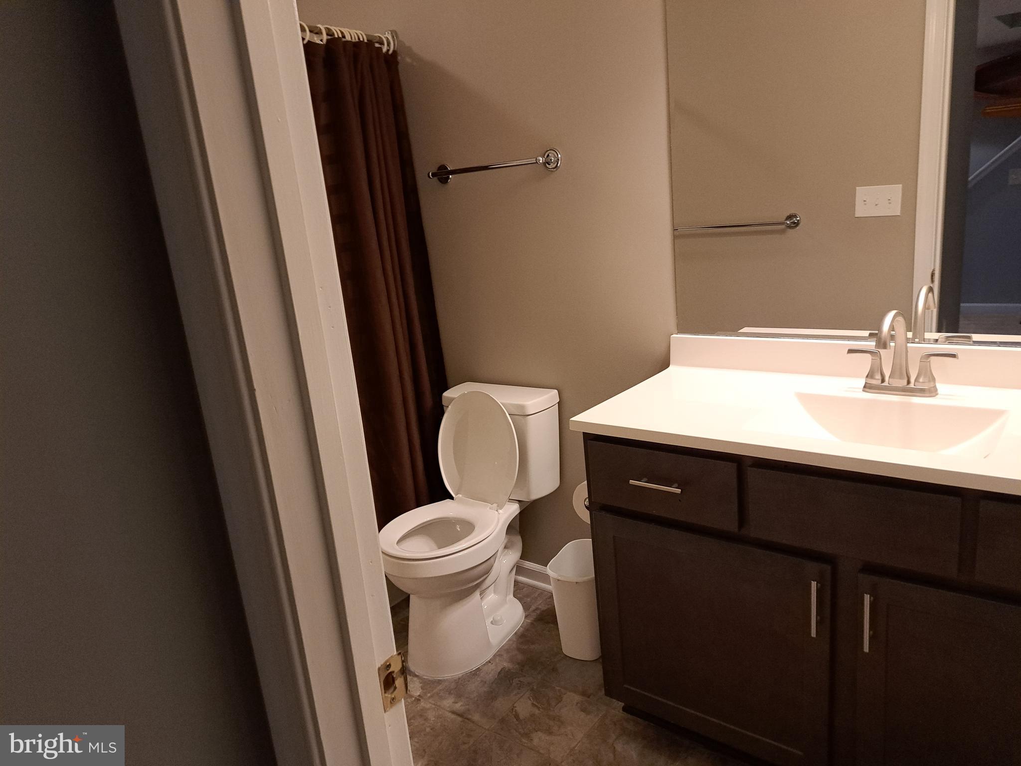 FOX POINT - Residential Lease