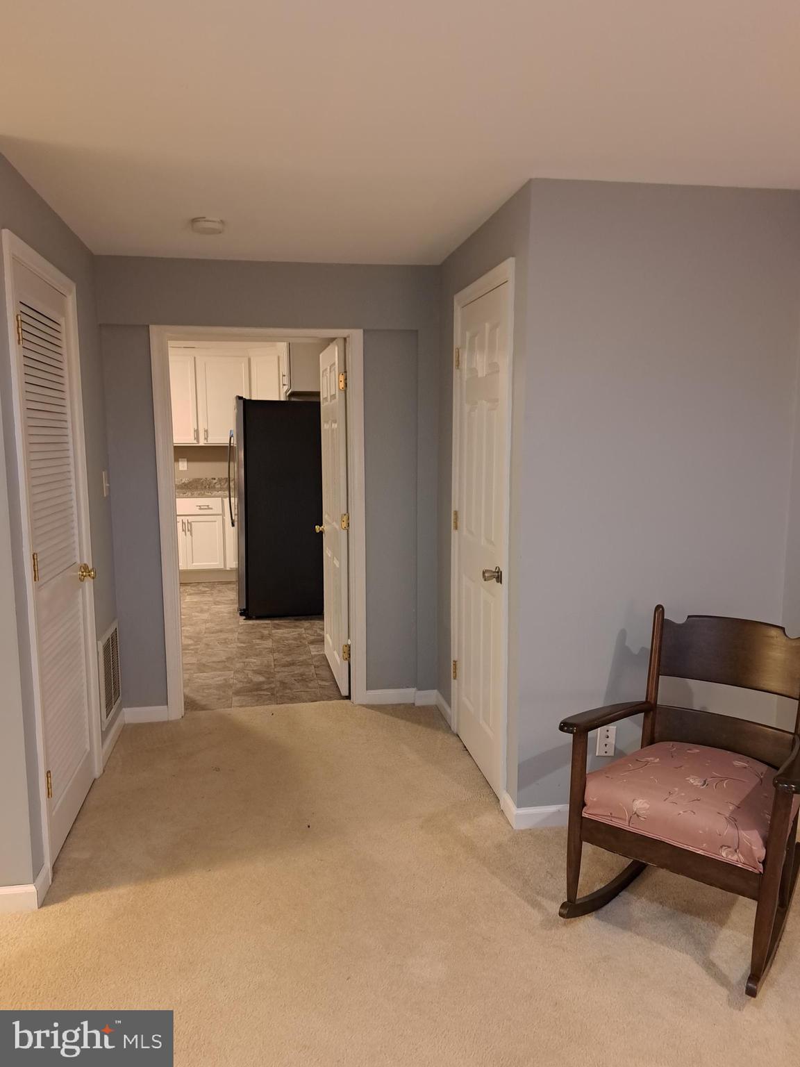 FOX POINT - Residential Lease