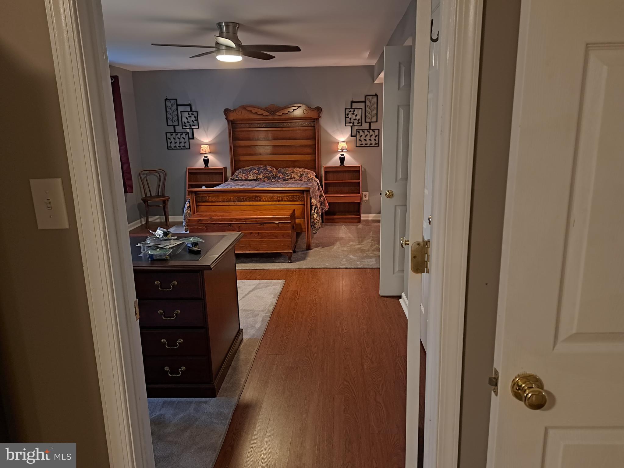 FOX POINT - Residential Lease