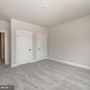 WAYNE GLEN - Residential