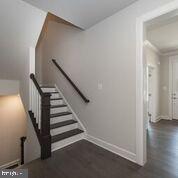 WAYNE GLEN - Residential