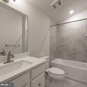 WAYNE GLEN - Residential