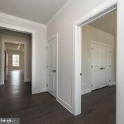 WAYNE GLEN - Residential