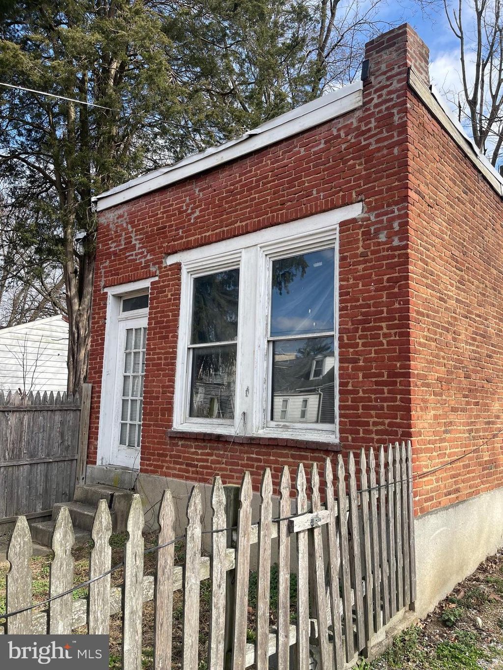 Photo of 655 S QUEEN ST, LANCASTER, PA 17603 (MLS # PALA2031062)