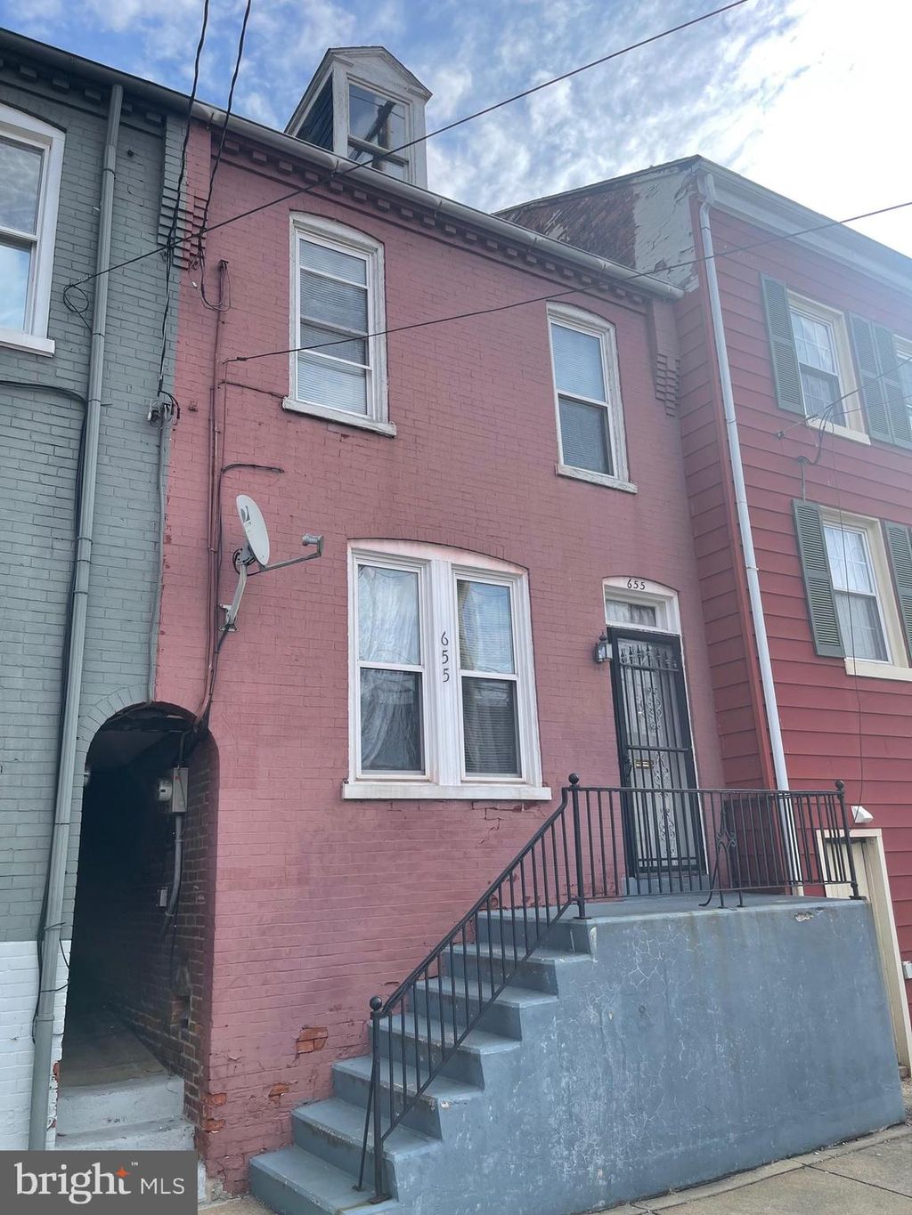 Photo of 655 S QUEEN ST, LANCASTER, PA 17603 (MLS # PALA2031062)