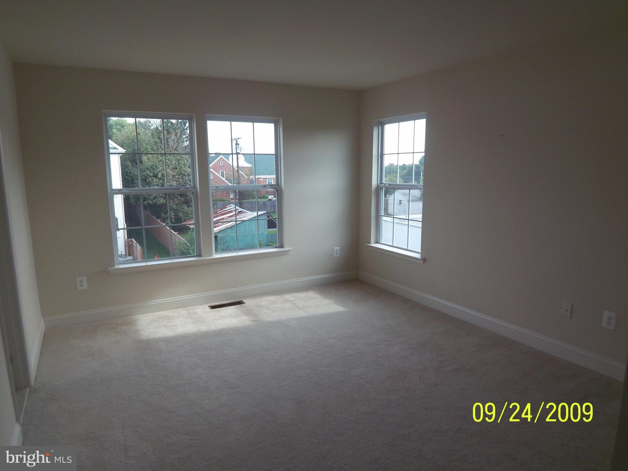 REDLAND ESTATES - Residential Lease