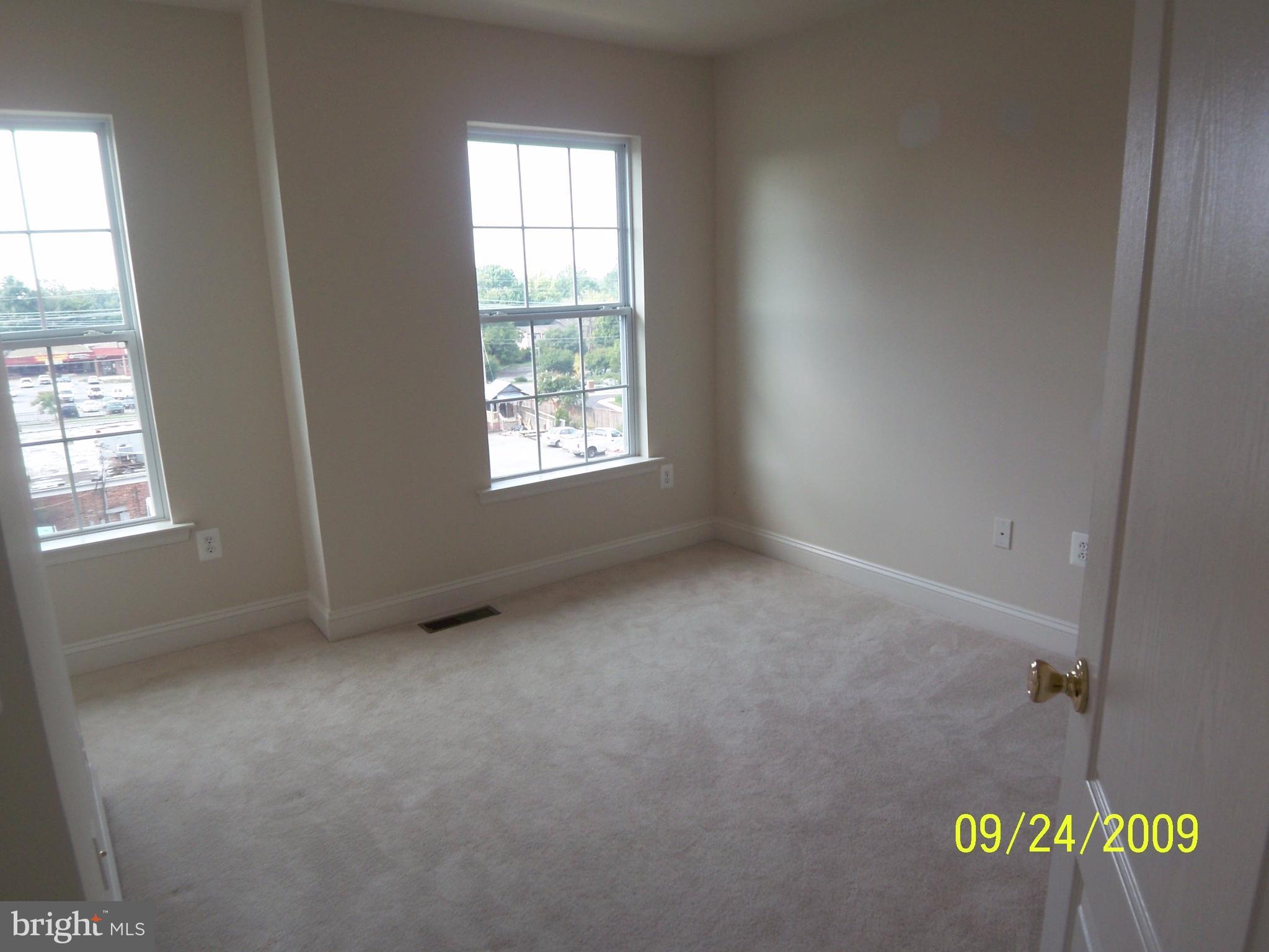 REDLAND ESTATES - Residential Lease