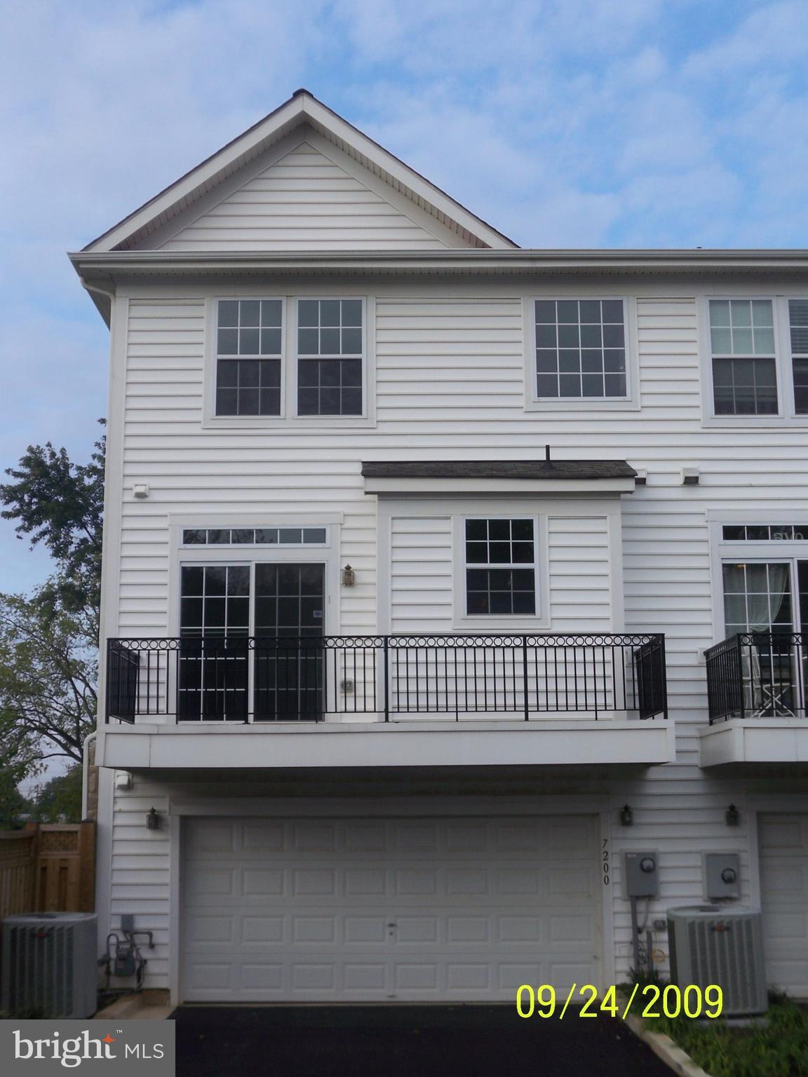 REDLAND ESTATES - Residential Lease