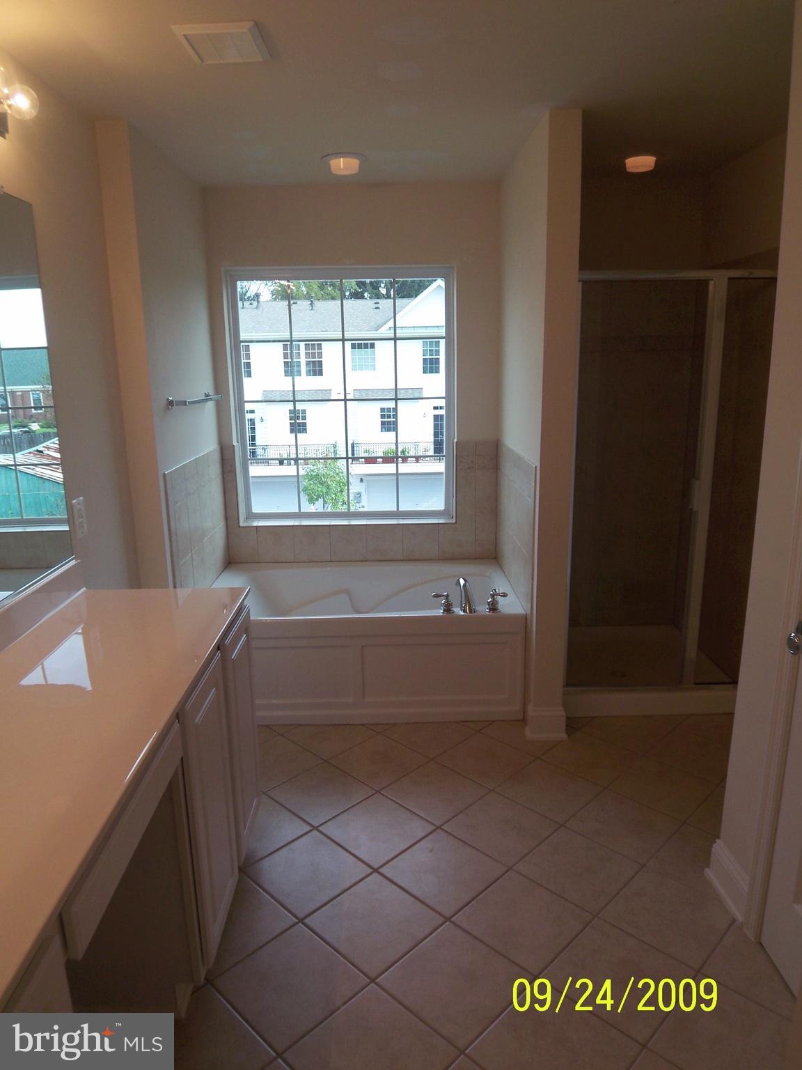 REDLAND ESTATES - Residential Lease