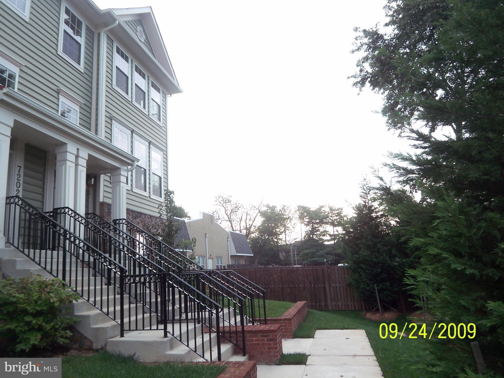 REDLAND ESTATES - Residential Lease