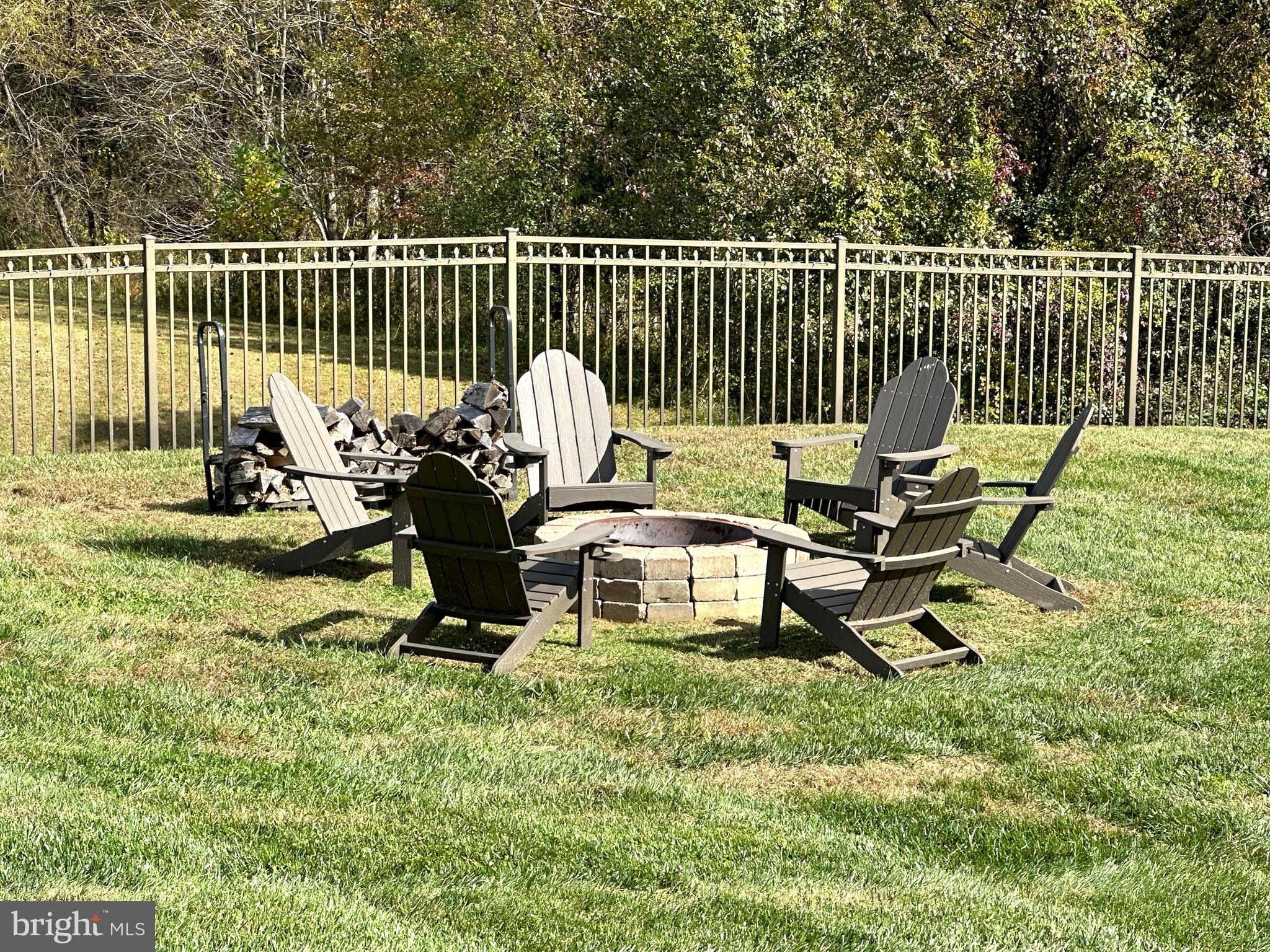 TODD LAKES - Residential