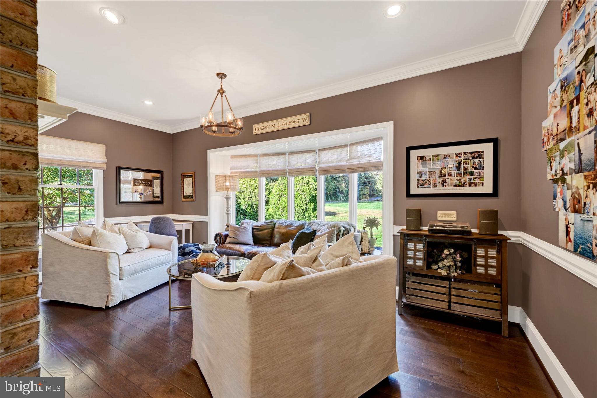 TODD LAKES - Residential