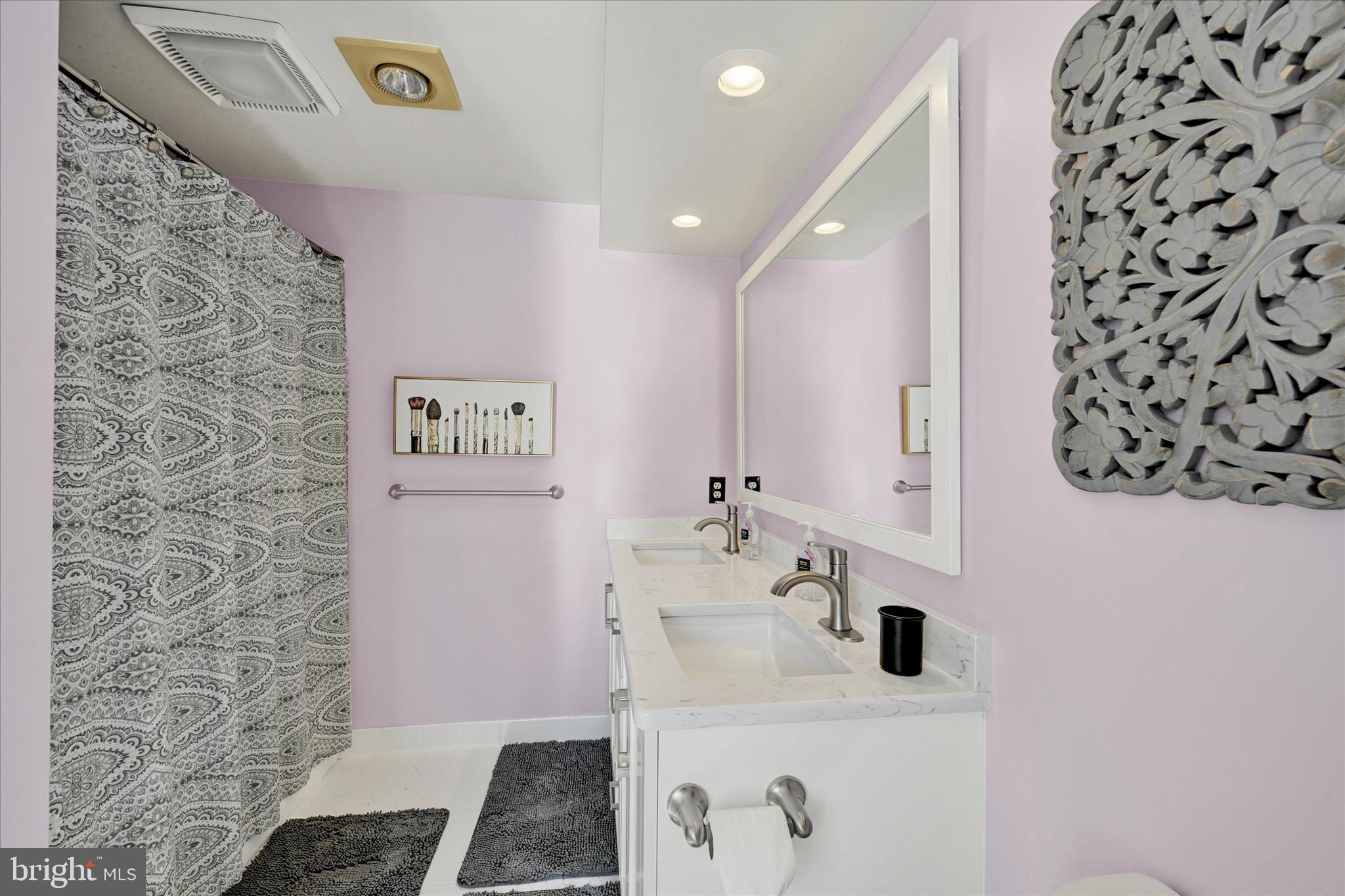 TODD LAKES - Residential