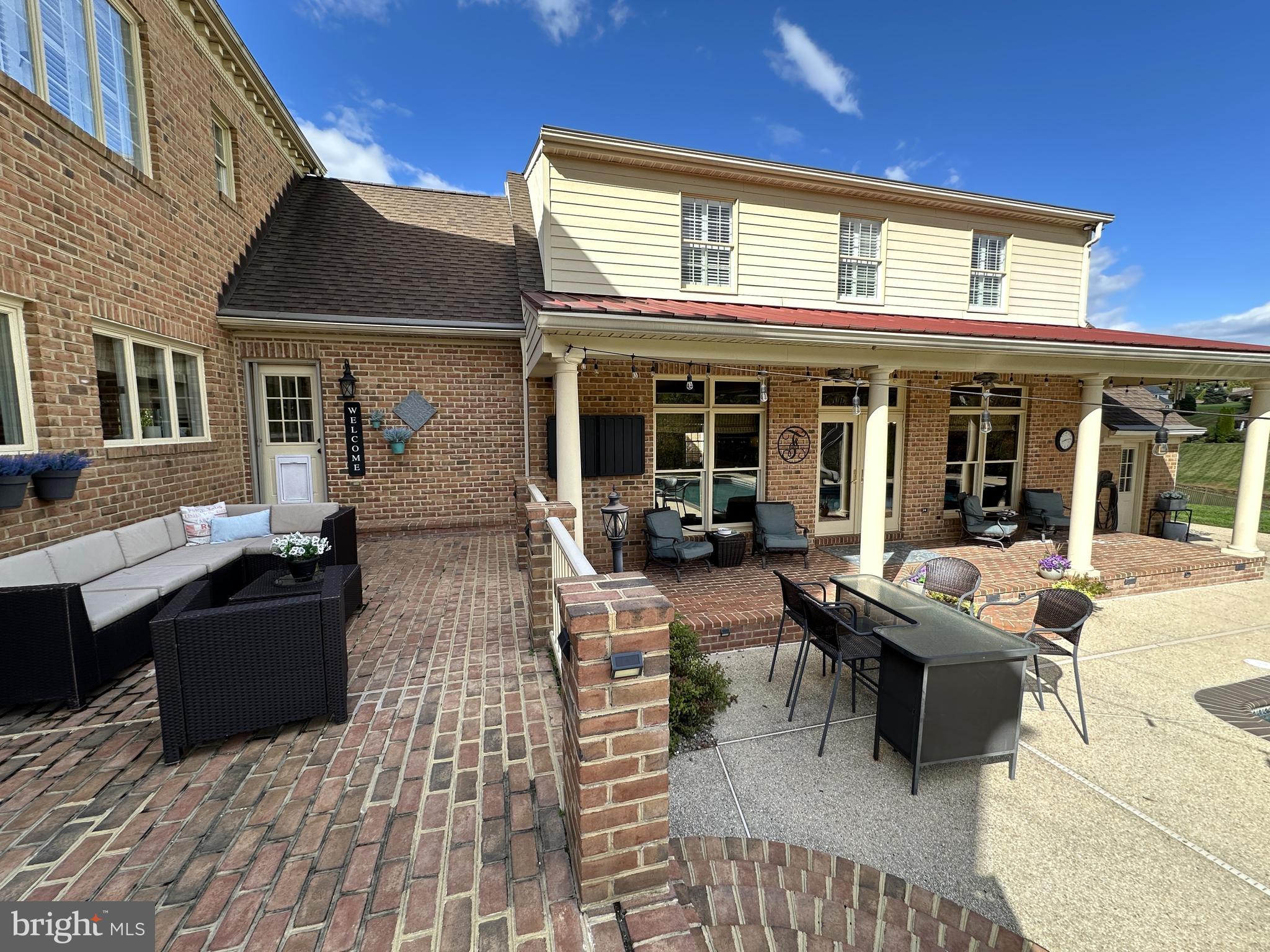 TODD LAKES - Residential