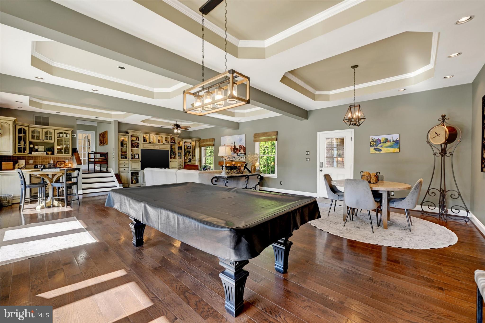 TODD LAKES - Residential