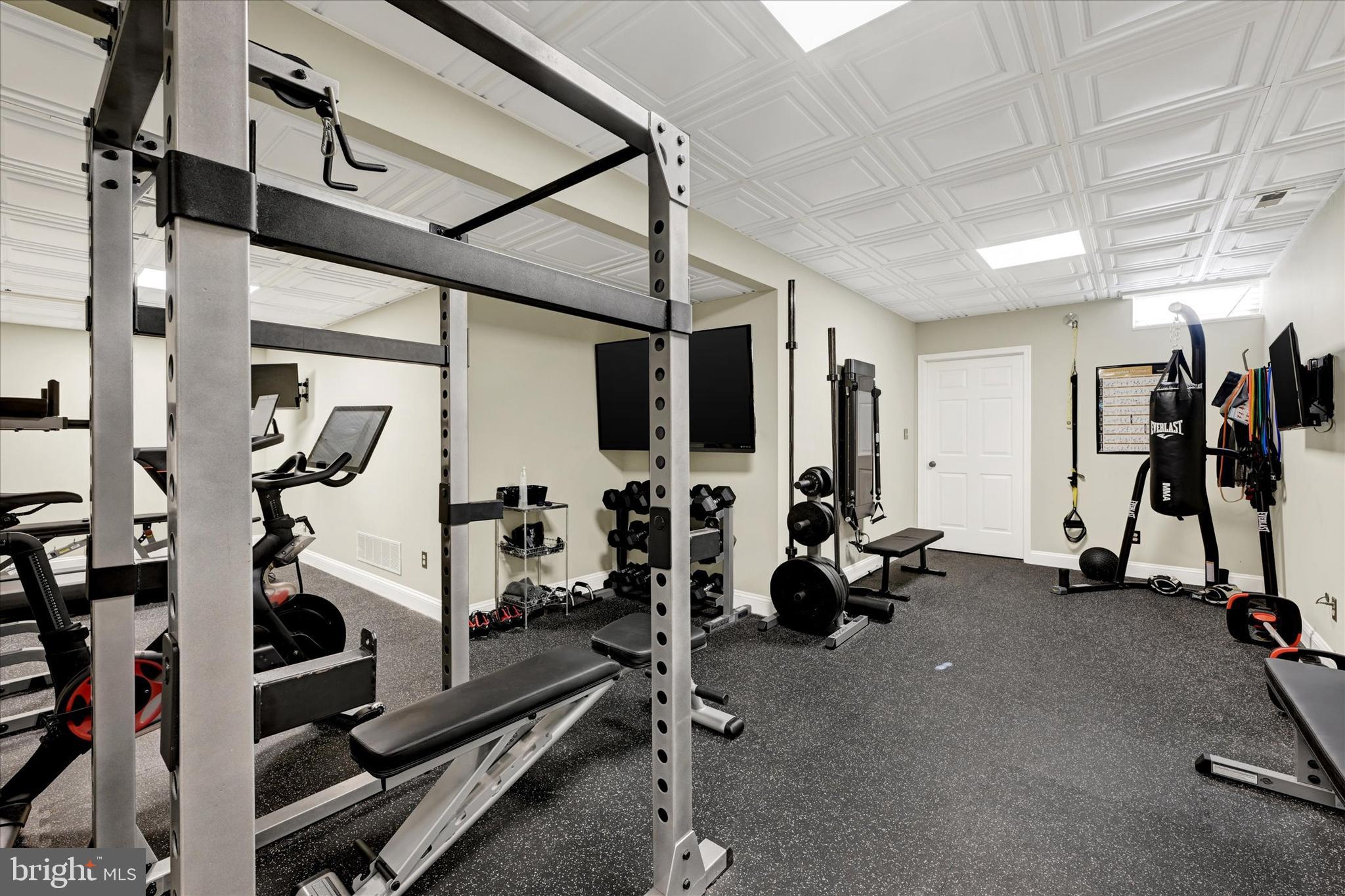 TODD LAKES - Residential