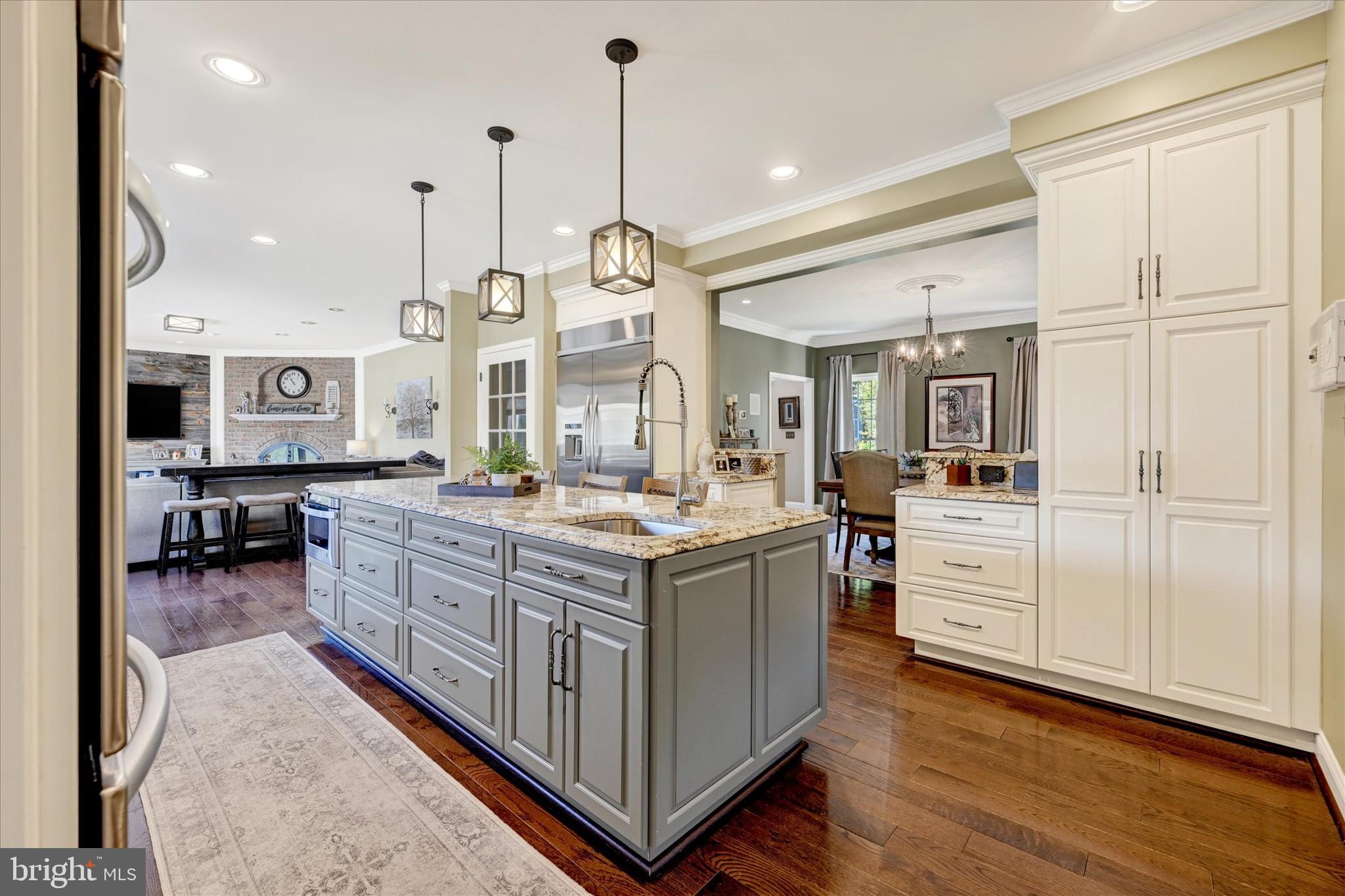 TODD LAKES - Residential