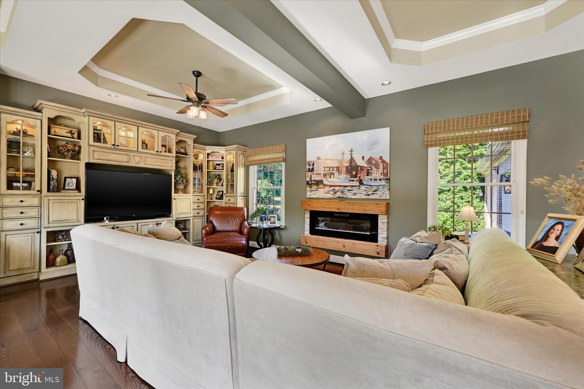 TODD LAKES - Residential