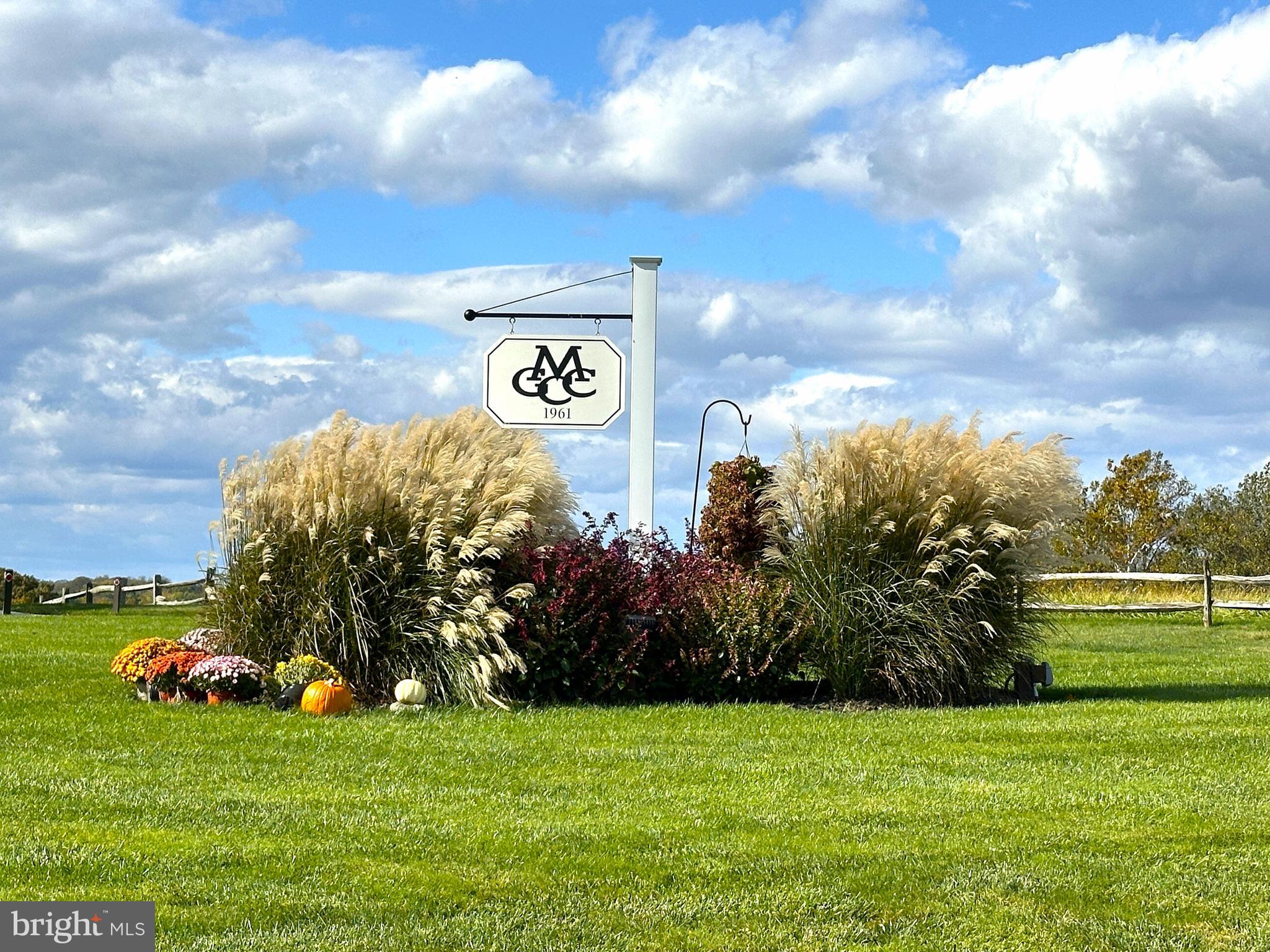 TODD LAKES - Residential