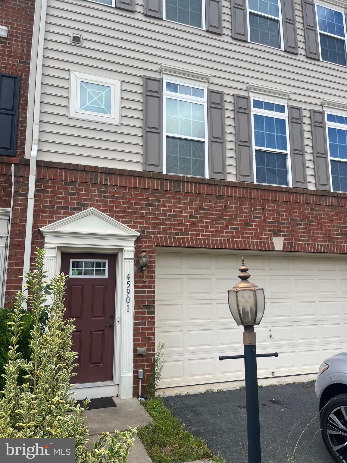 AUTUMN OAKS - Residential Lease