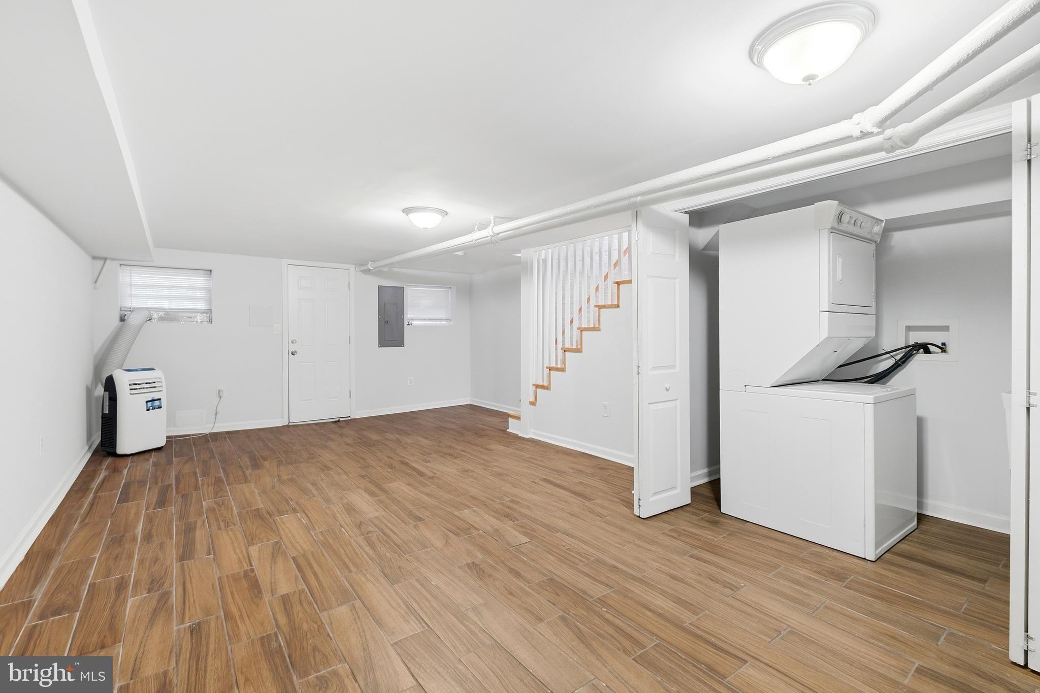 237 15th St SE, Washington, DC, 20003, USA, 3 Bedrooms Bedrooms, ,2 BathroomsBathrooms,Townhouse,Active,237 15th St SE,DCDC2243498