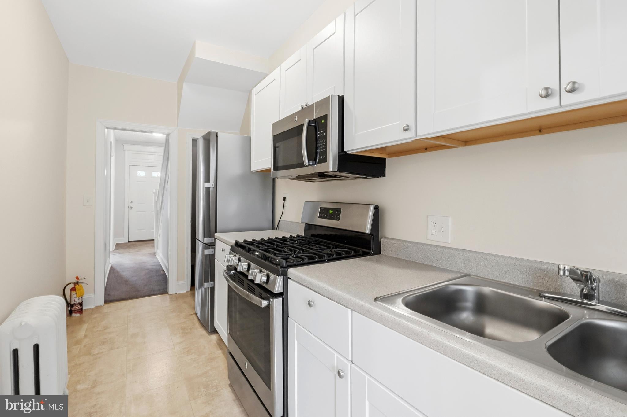 237 15th St SE, Washington, DC, 20003, USA, 3 Bedrooms Bedrooms, ,2 BathroomsBathrooms,Townhouse,Active,237 15th St SE,DCDC2243498