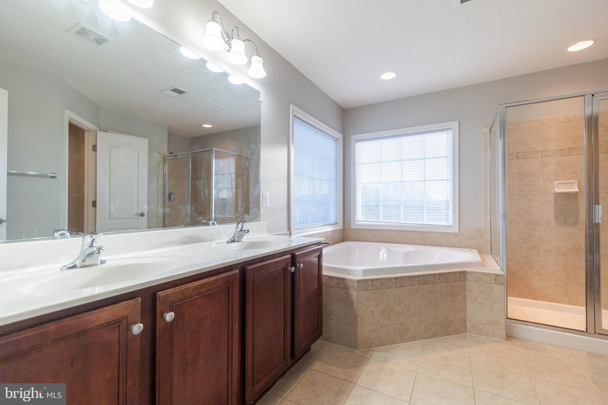 SPYGLASS HILL - Residential