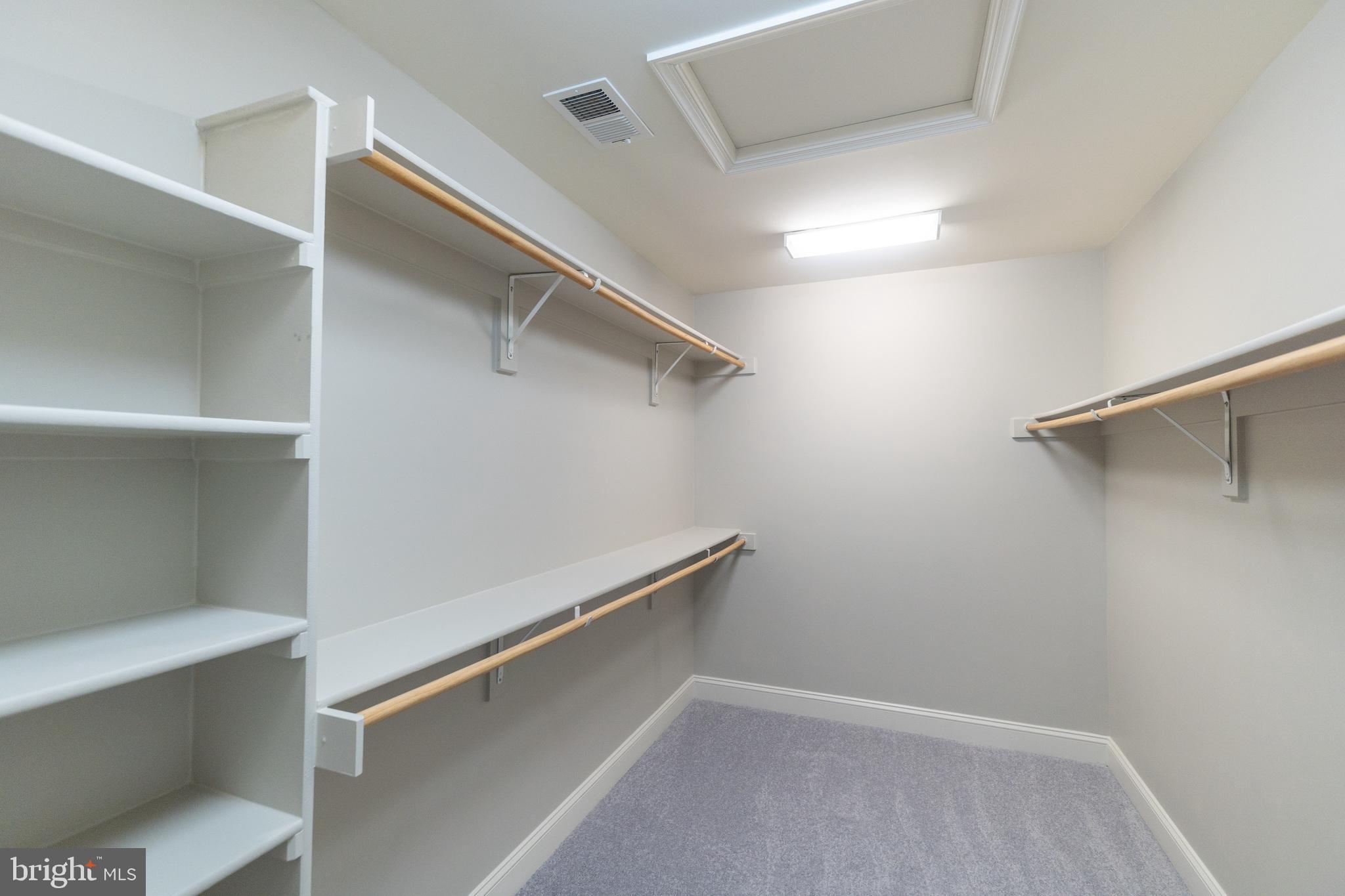 SPYGLASS HILL - Residential