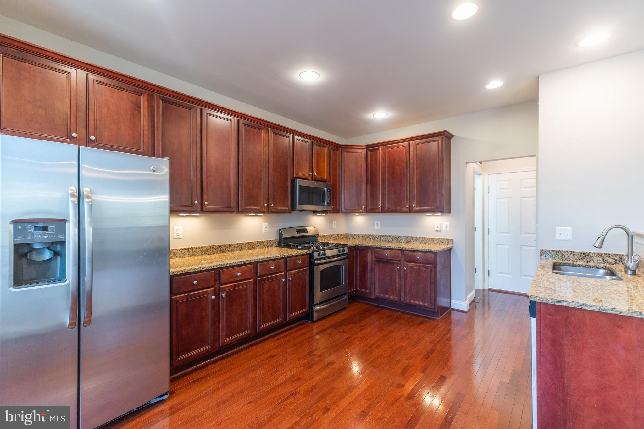 SPYGLASS HILL - Residential