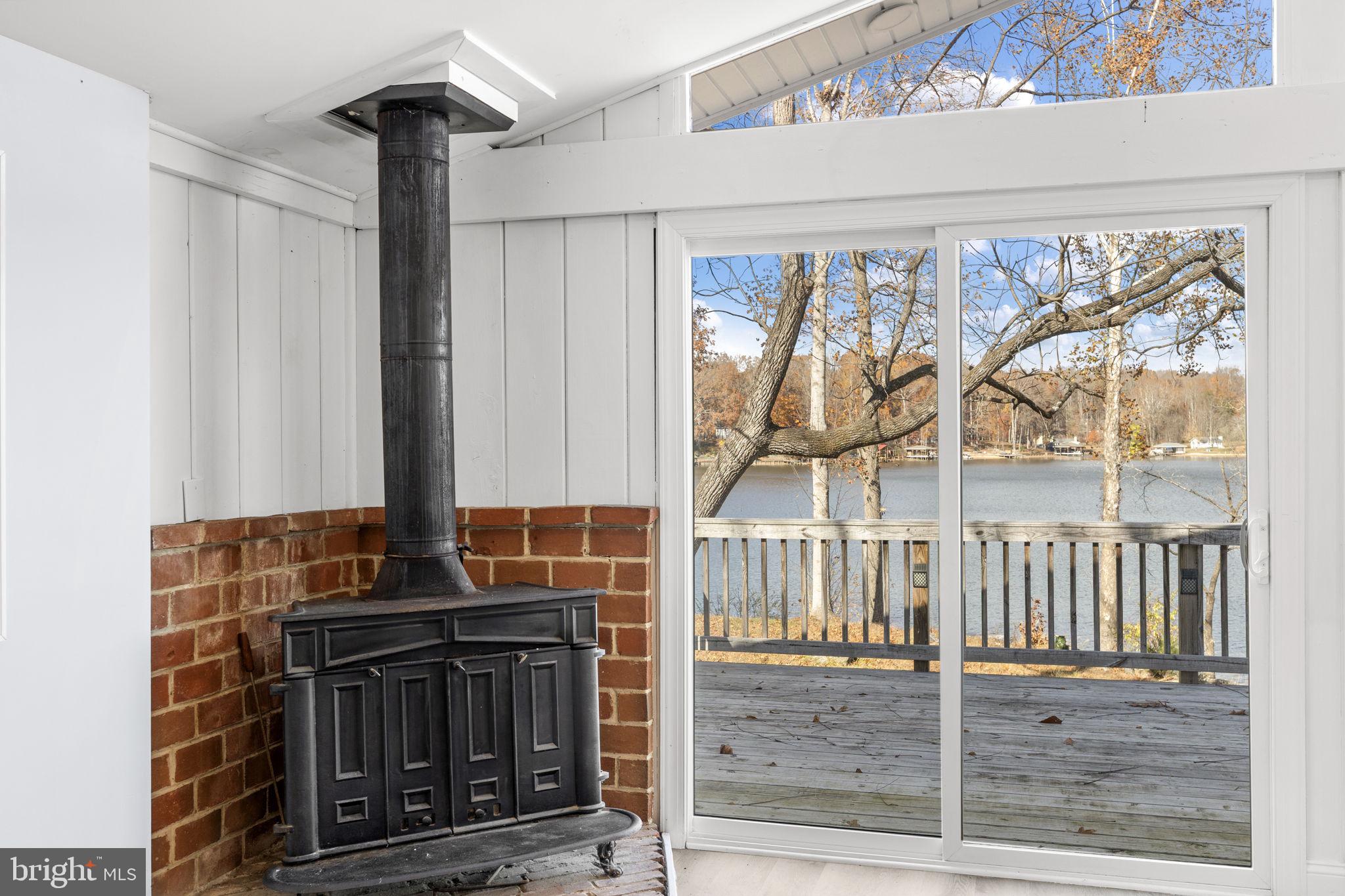 BLUE RIDGE SHORES - Residential