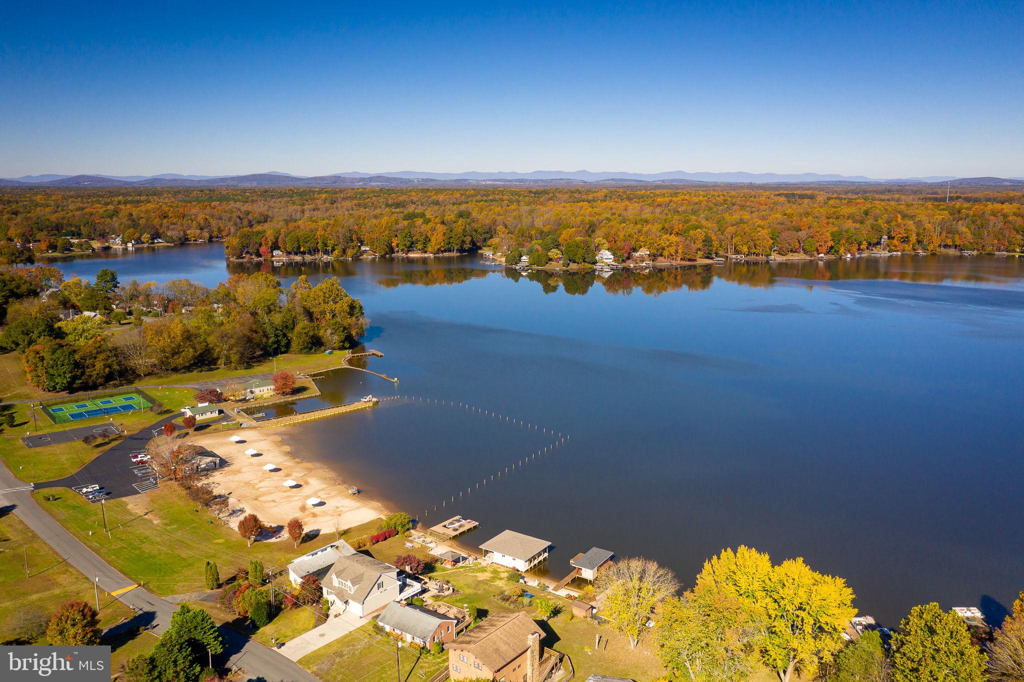 BLUE RIDGE SHORES - Residential