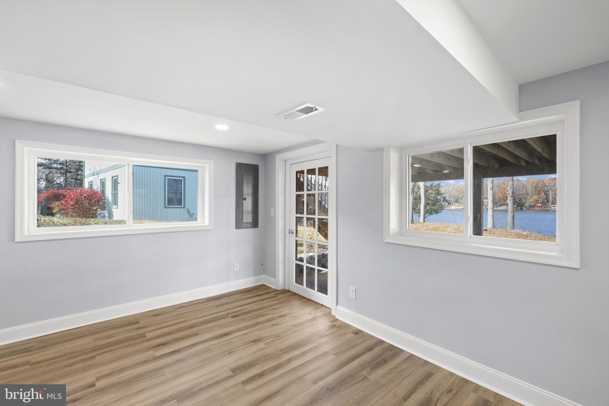 BLUE RIDGE SHORES - Residential