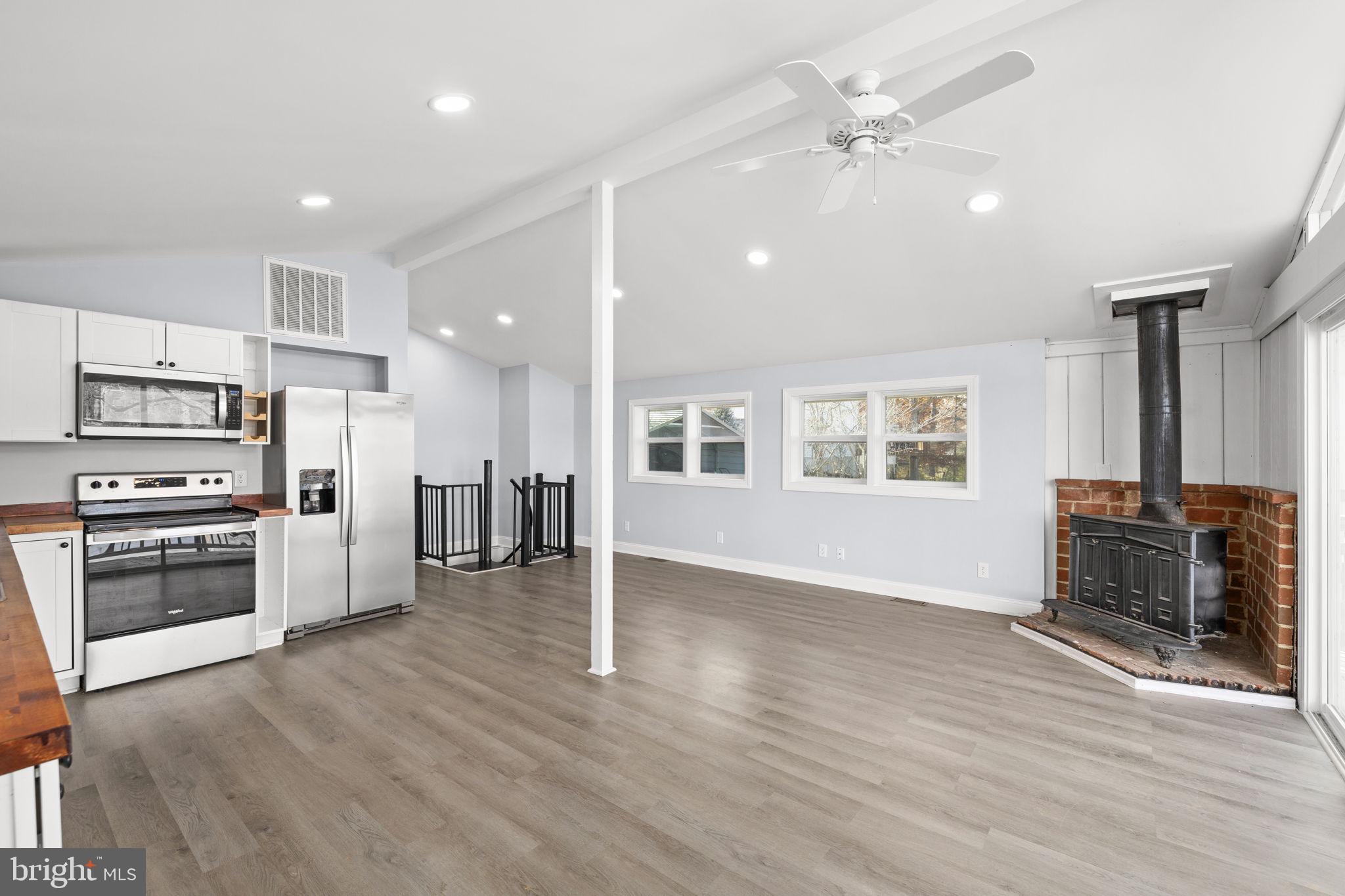 BLUE RIDGE SHORES - Residential