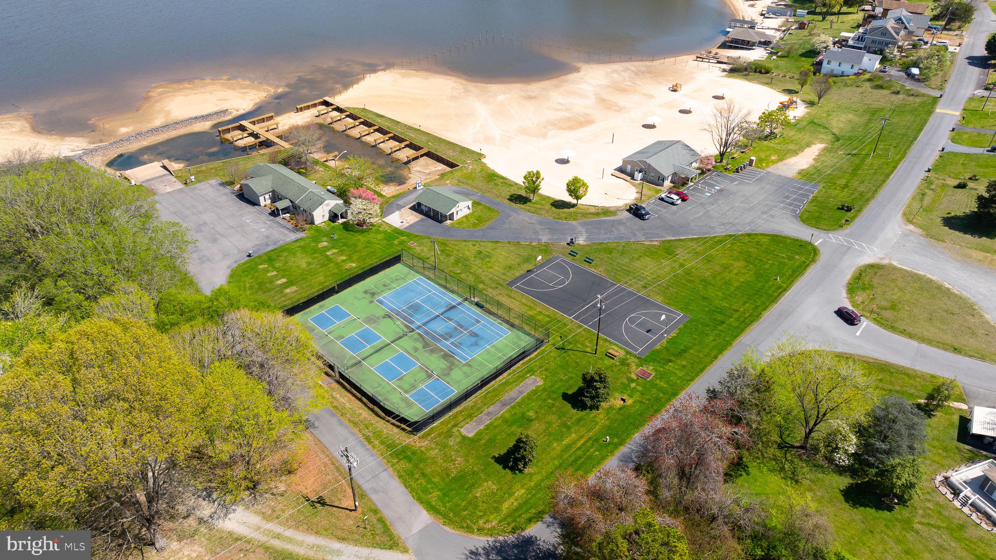 BLUE RIDGE SHORES - Residential