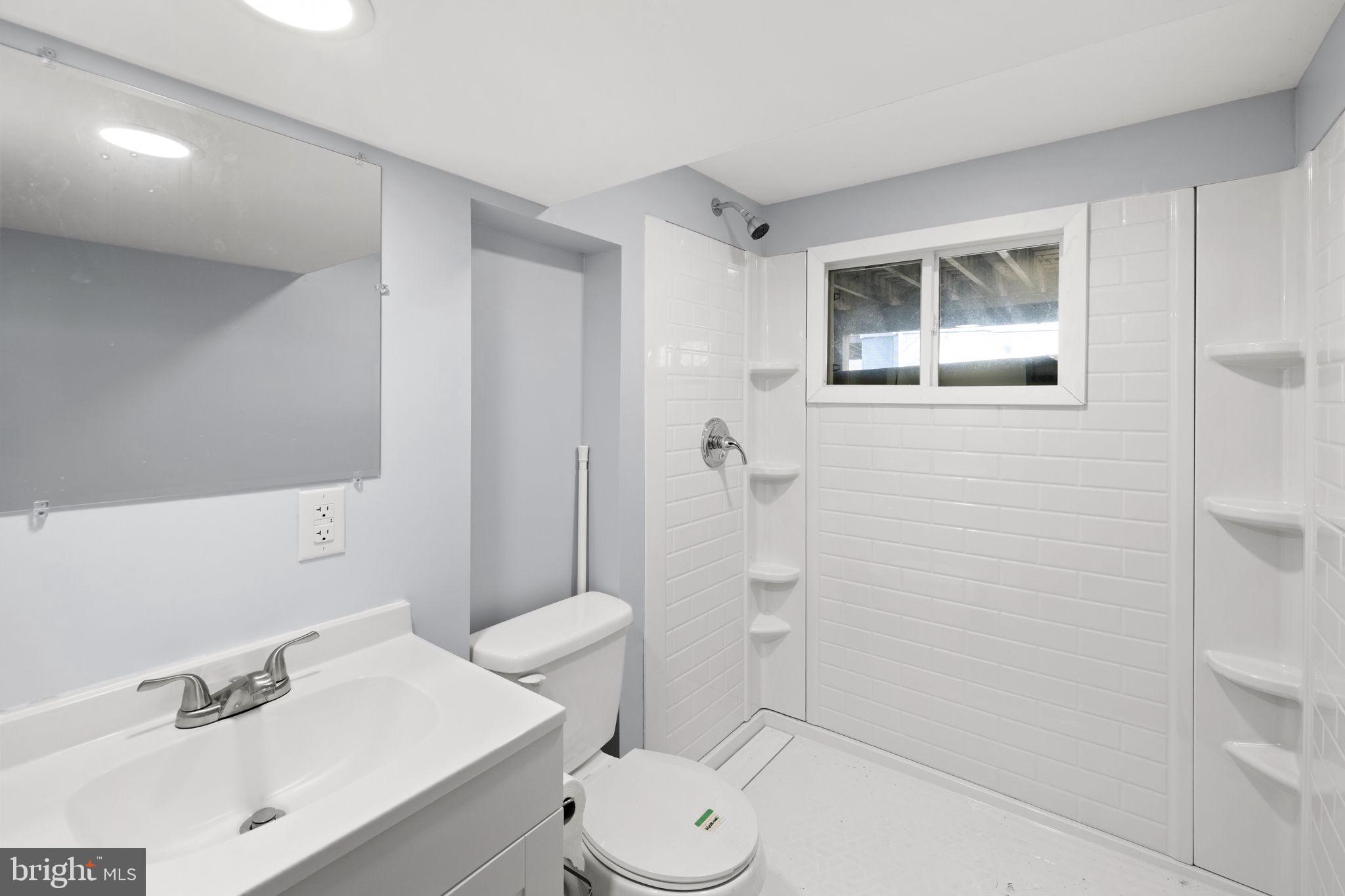 BLUE RIDGE SHORES - Residential