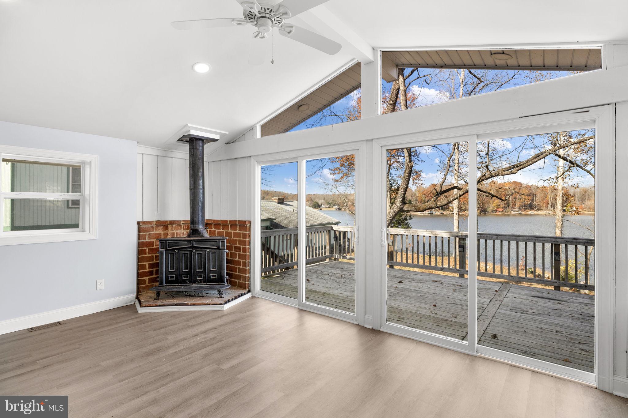 BLUE RIDGE SHORES - Residential