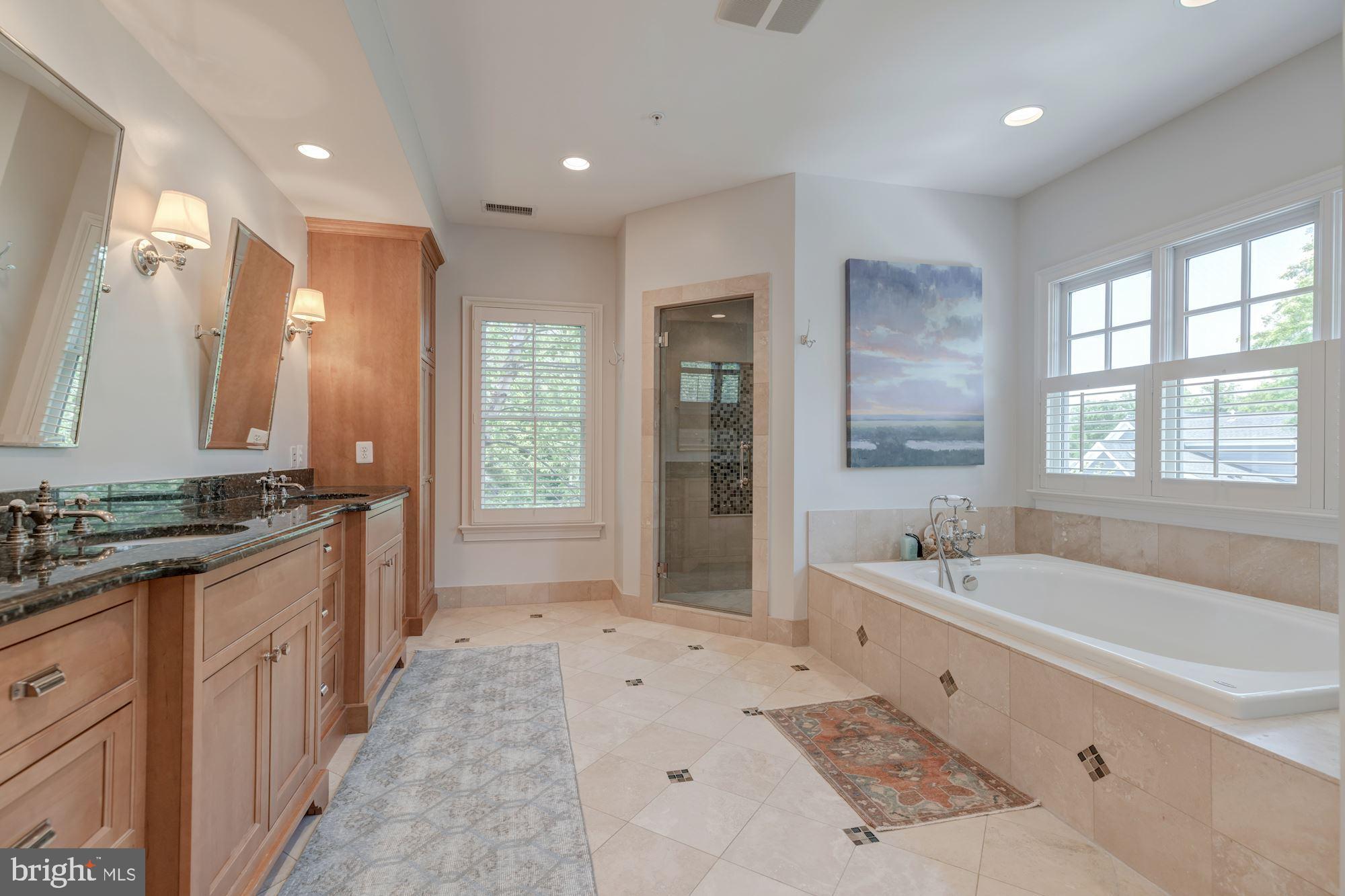 PINEVIEW - Residential