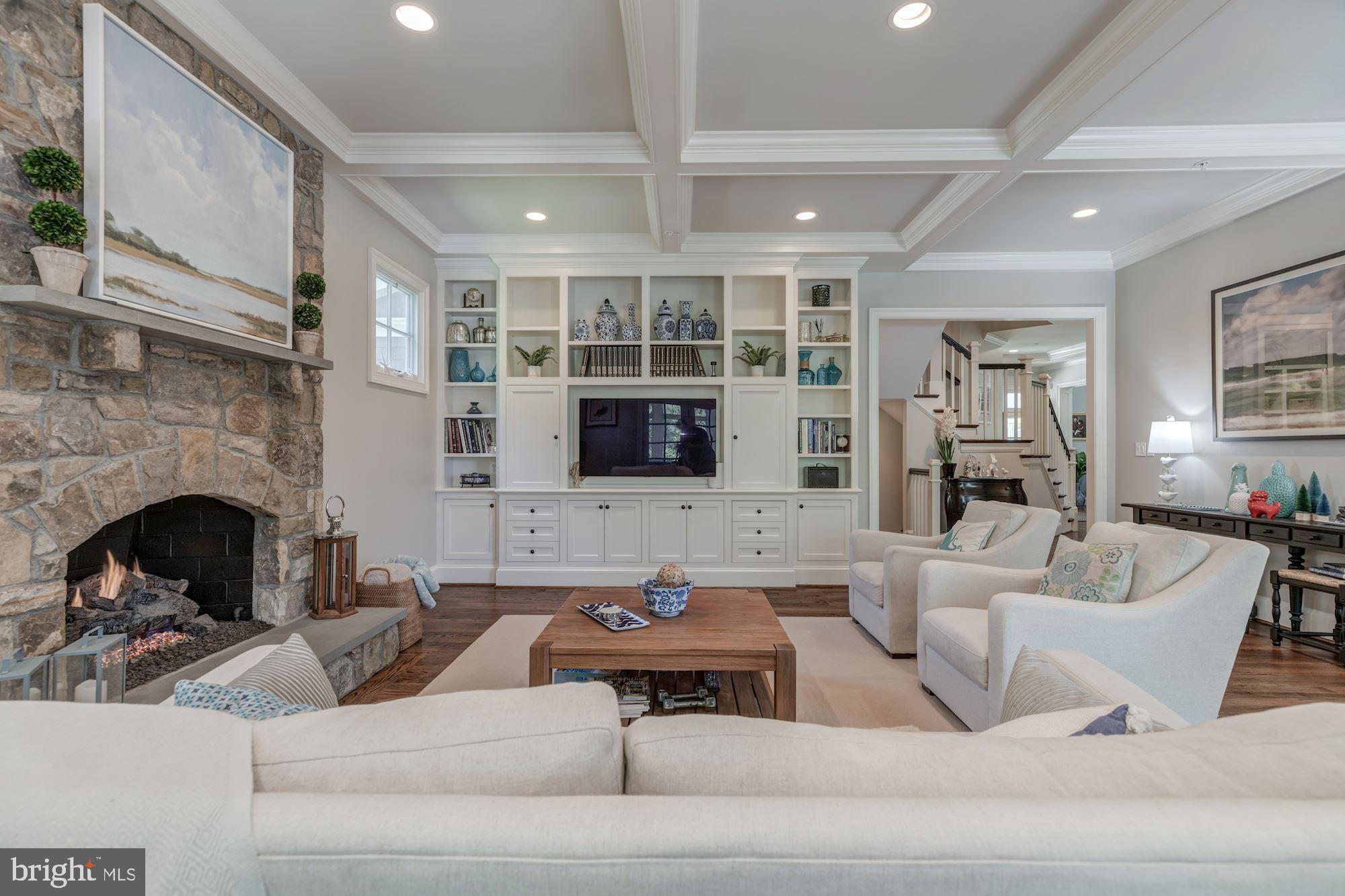 PINEVIEW - Residential