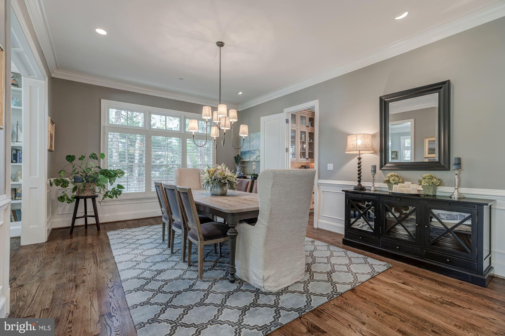 PINEVIEW - Residential