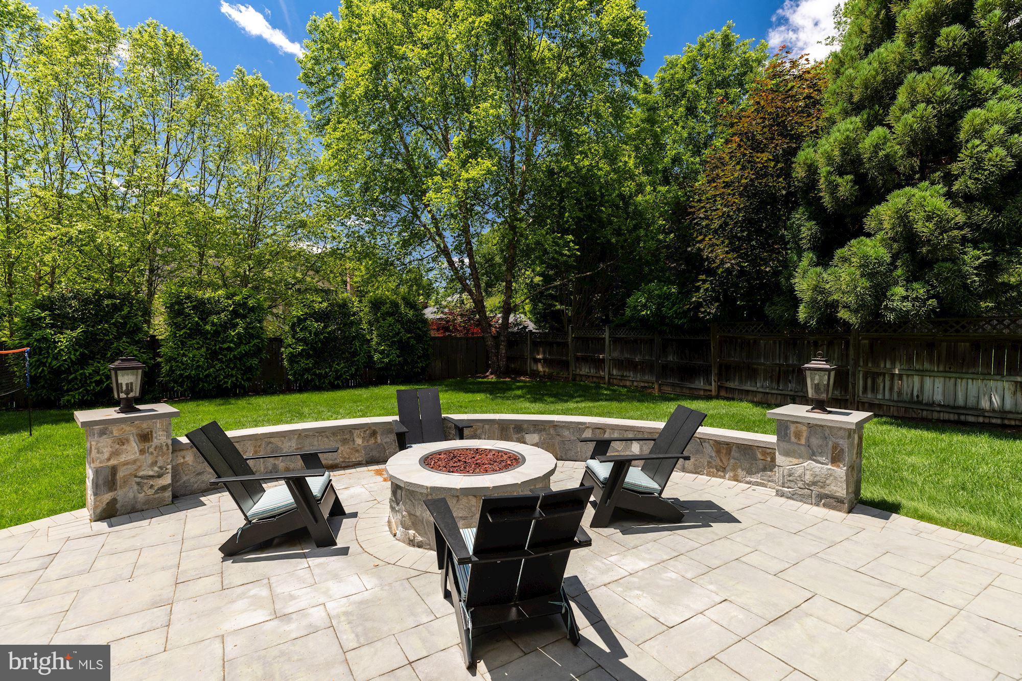 PINEVIEW - Residential