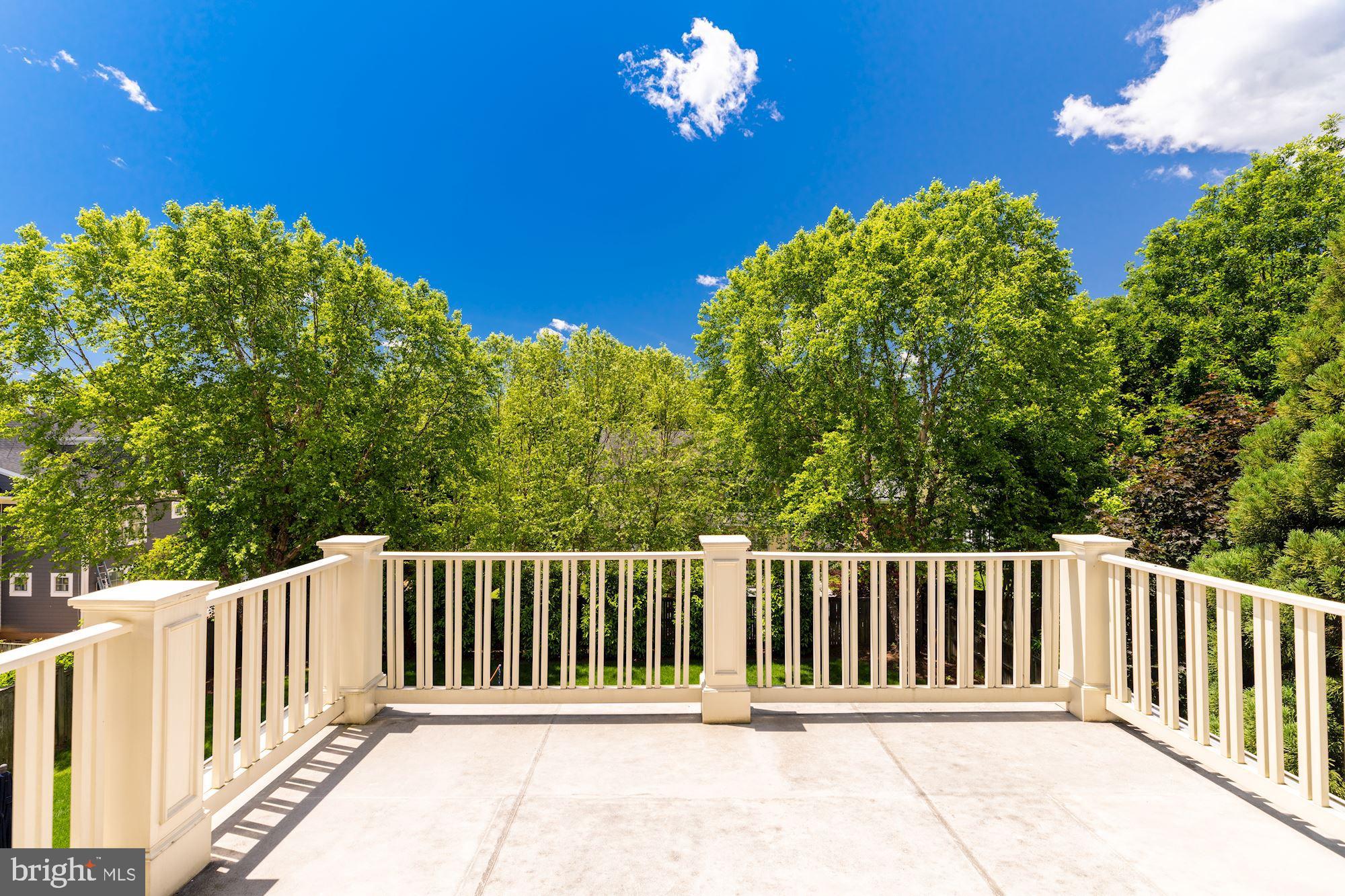 PINEVIEW - Residential