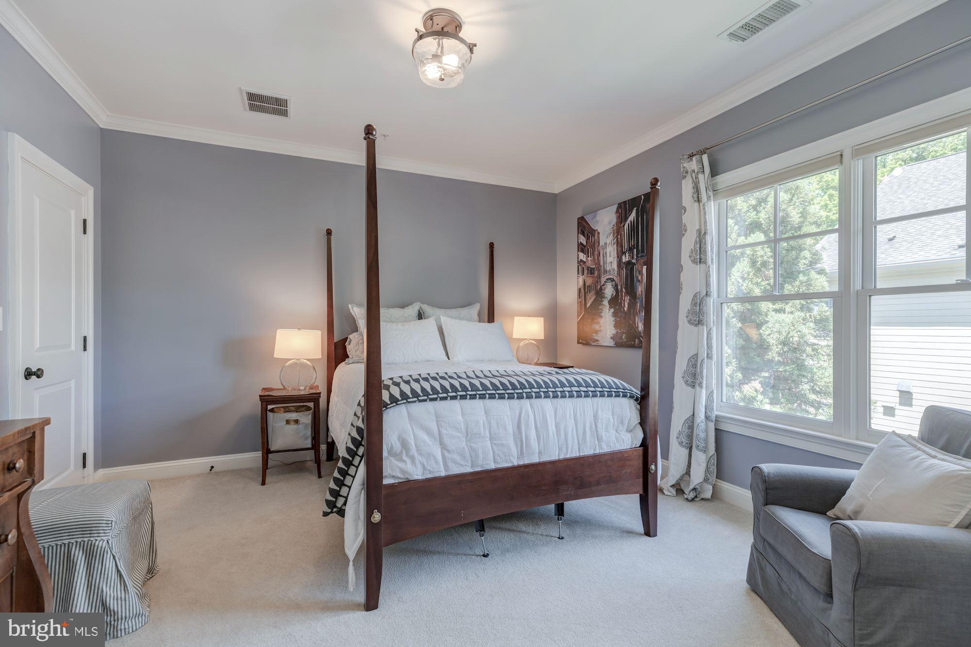 PINEVIEW - Residential