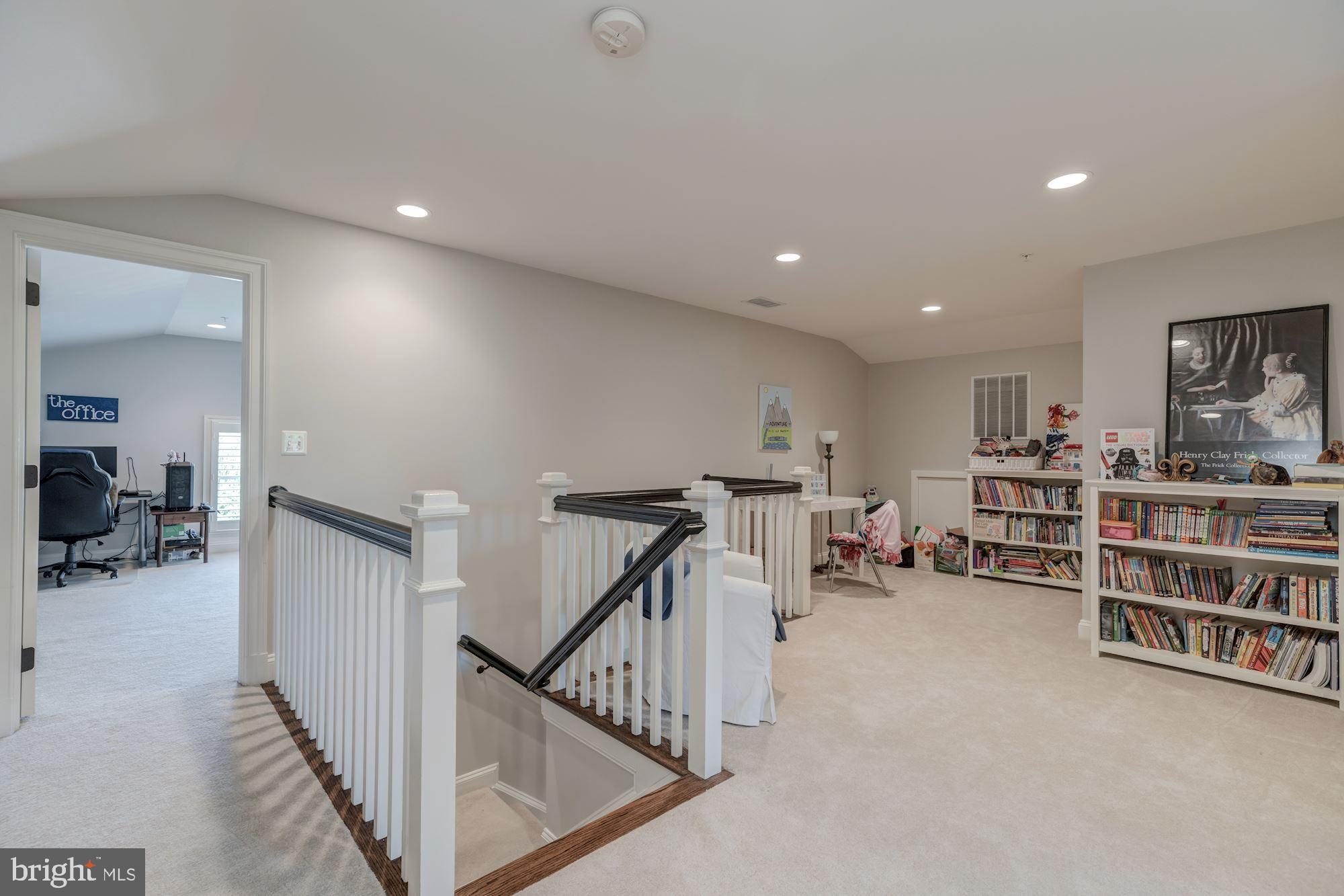 PINEVIEW - Residential