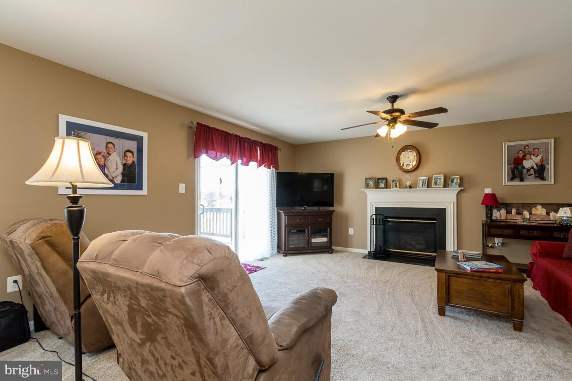 HICKORY HOLLOW - Residential