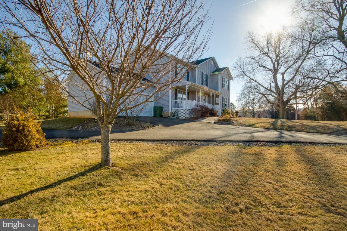 HICKORY HOLLOW - Residential