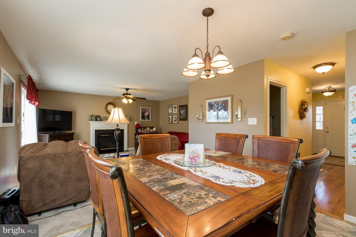 HICKORY HOLLOW - Residential