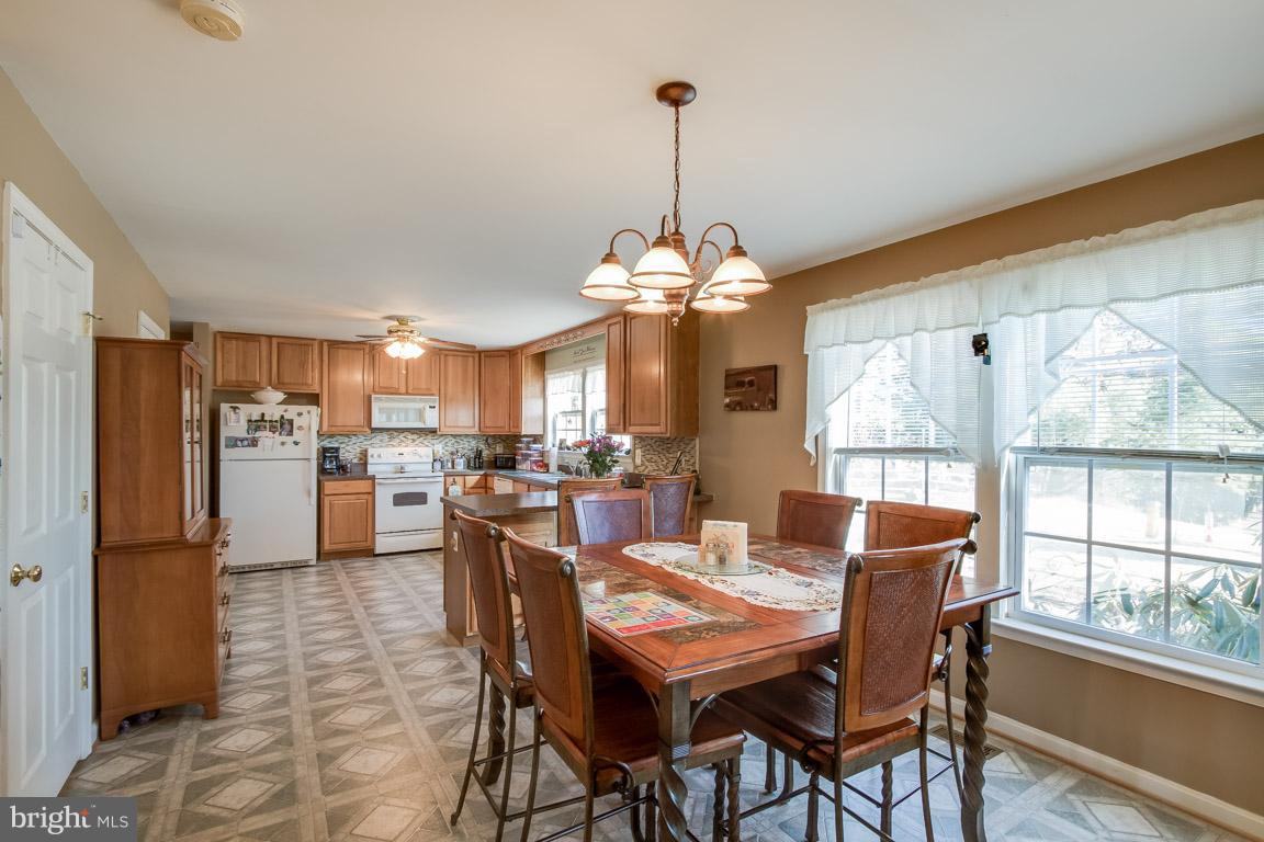 HICKORY HOLLOW - Residential