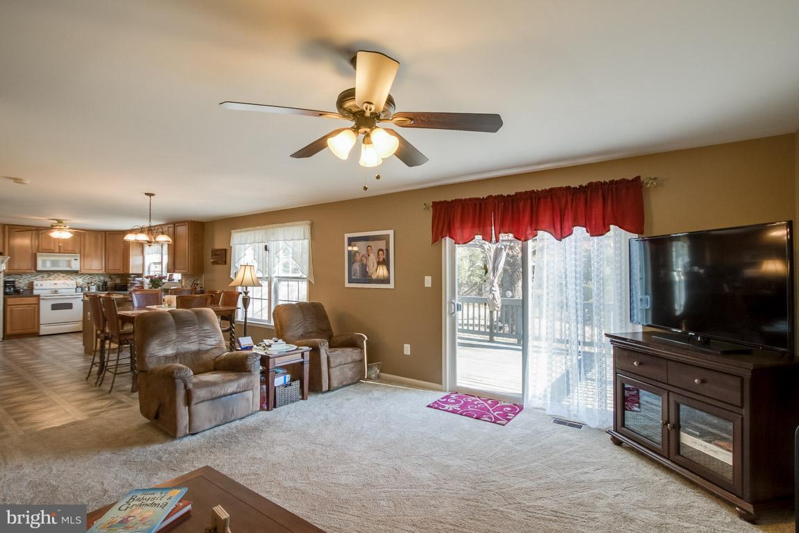 HICKORY HOLLOW - Residential