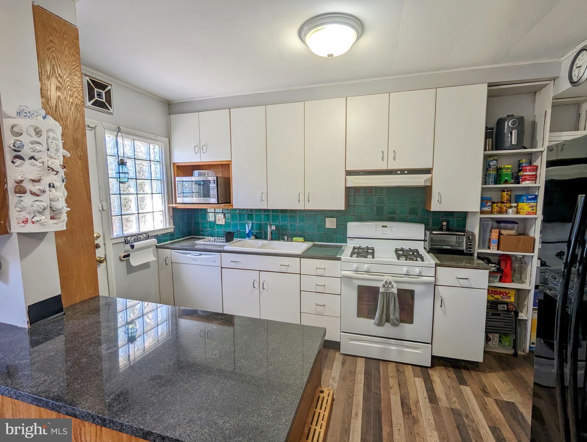 WOODBOURNE HEIGHTS - Residential