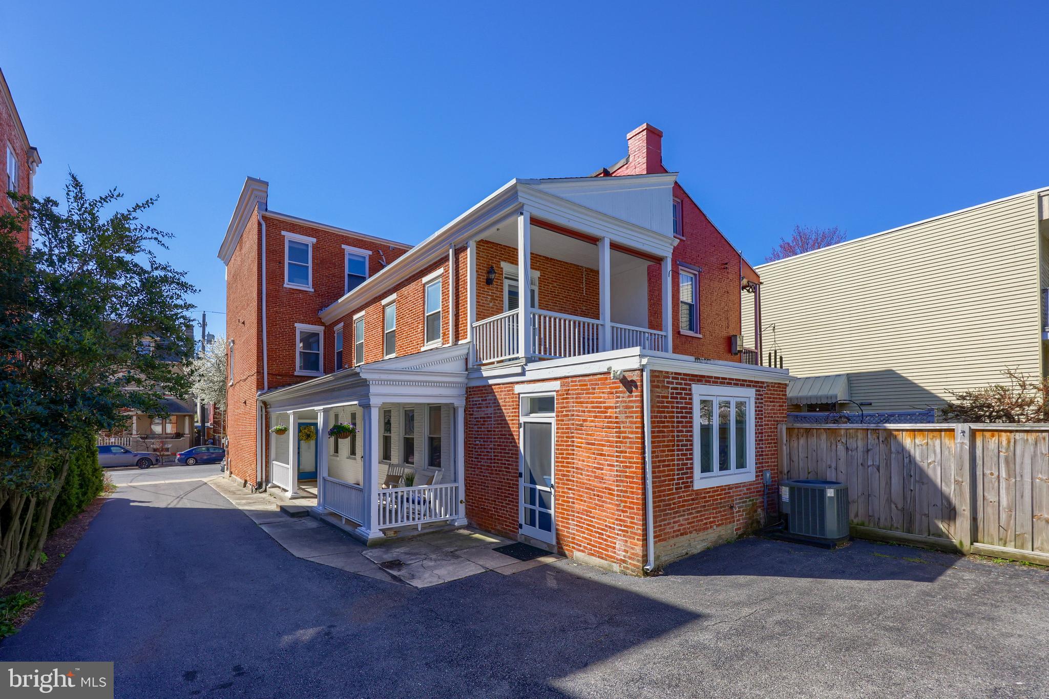 LANCASTER NORTHWEST - Residential